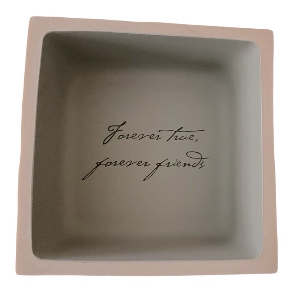 Willow Tree Friendship Keepsake Box NIB - Picture 2 of 4